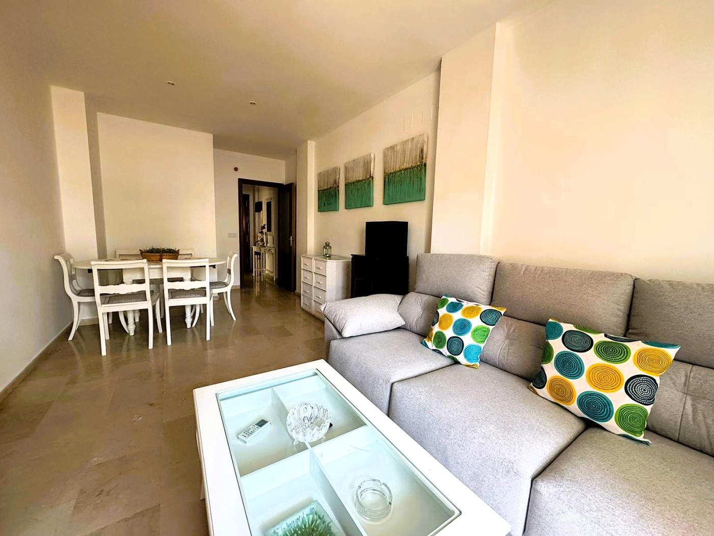 Sanlúcar, a 500 metros de la playa