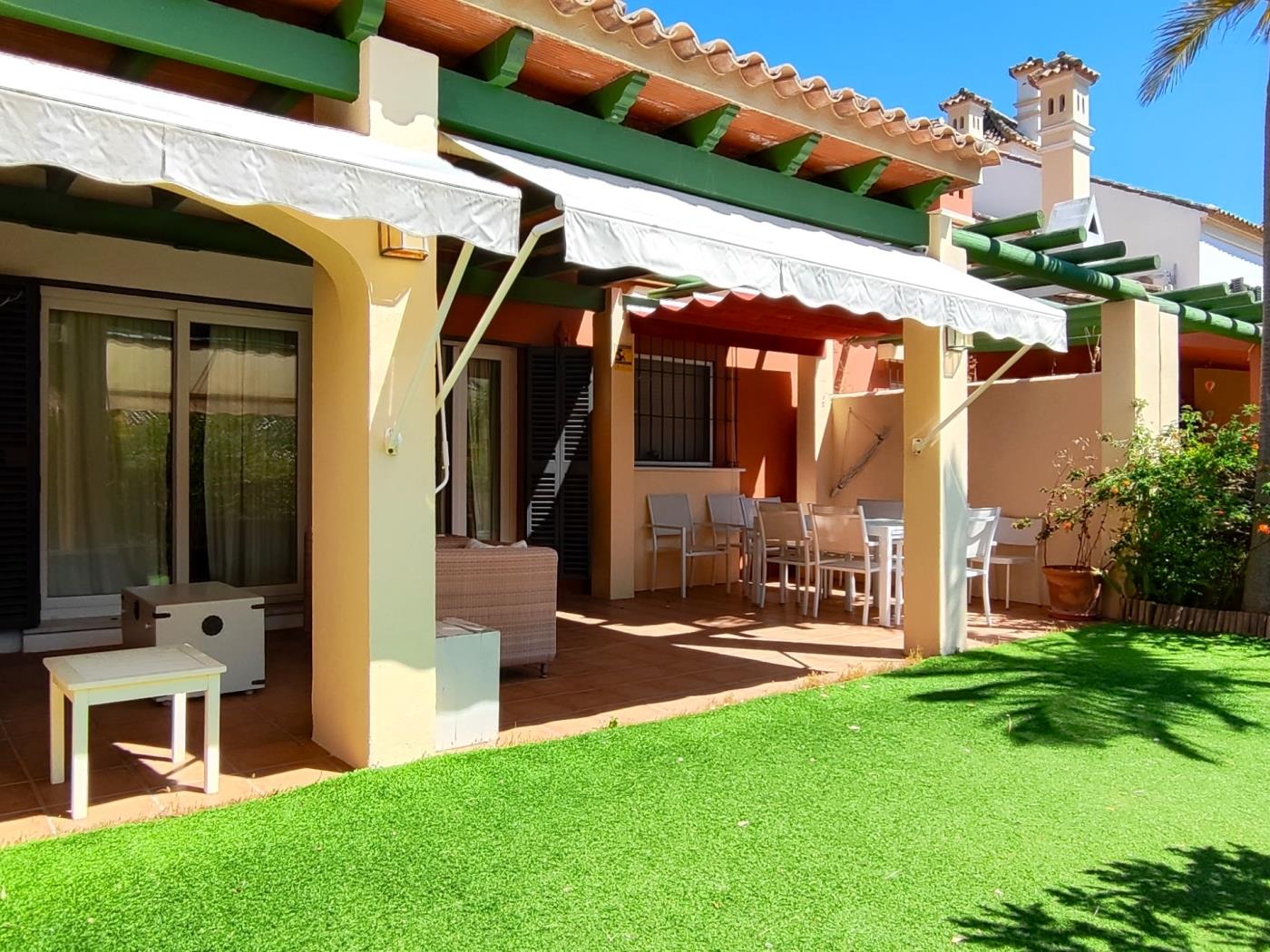 Espectacular casa con piscina